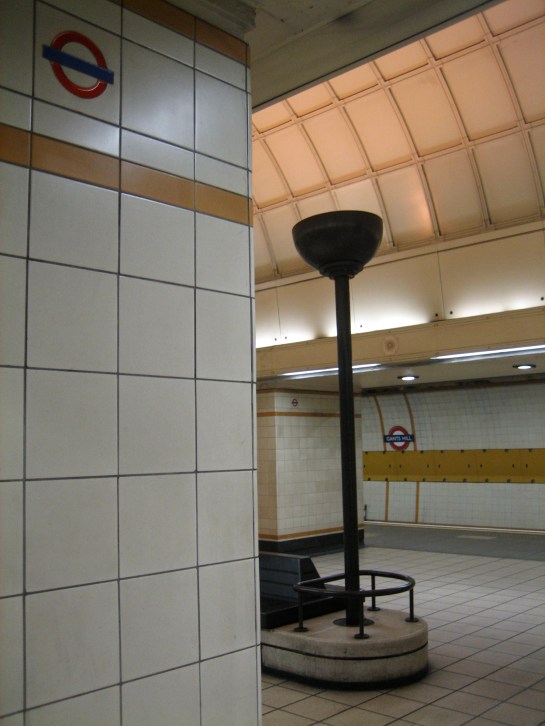 Back, further back... Back, further back...