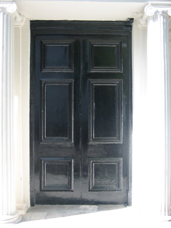 No-one departs, no-one arrives No-one departs, no-one arrives